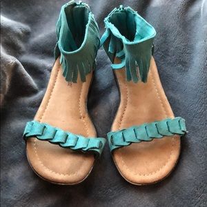 Girls minnetonka faux suede fringe sandals 13